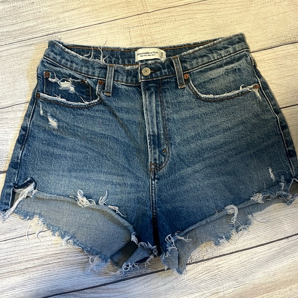 Abercrombie Curve Love High - Rise Mom Short 30/10